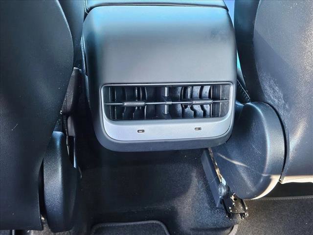 Used 2022 Tesla Model Y Performance image 19