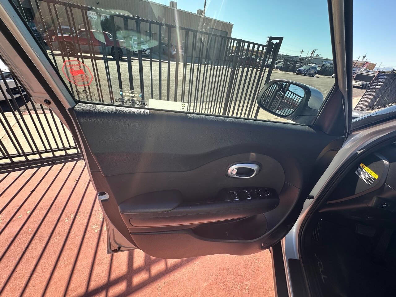 Used 2019 Kia Soul image 16