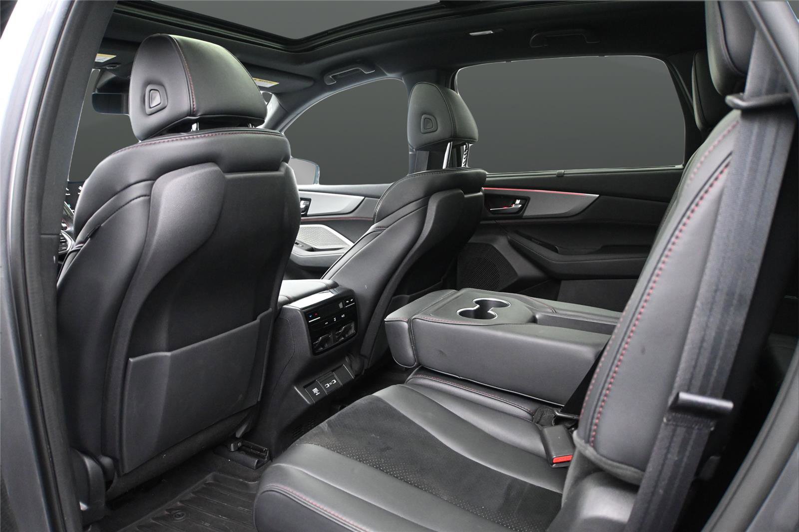 Used 2023 Acura MDX A-Spec AWD/4WD image 9