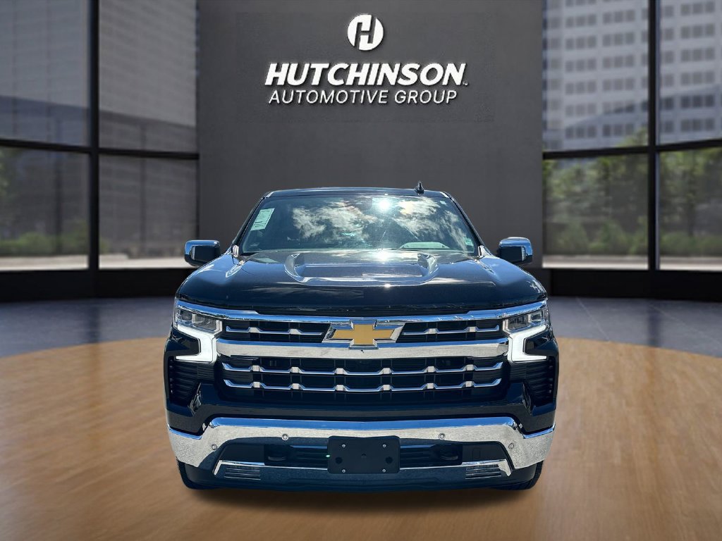 Used 2026 Chevrolet Silverado 1500 LTZ w/ LTZ Premium Package RWD image 2