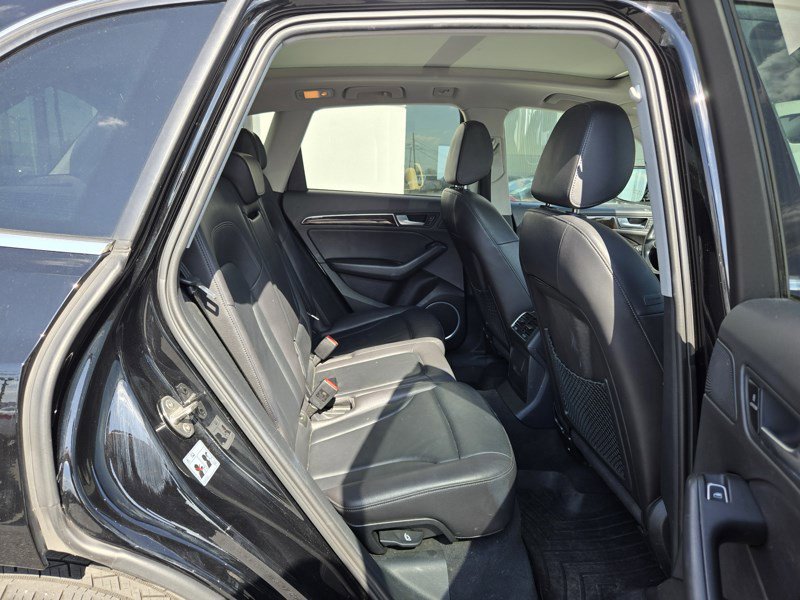 Used 2017 Audi Q5 2.0T Premium Plus w/ Technology Package image 12