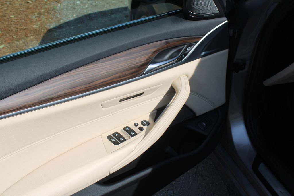 Used 2019 BMW 530i image 19