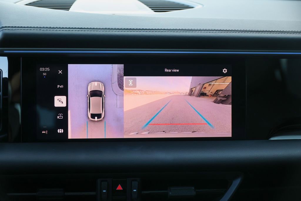 Certified 2025 Porsche Macan 4 Electric image 50