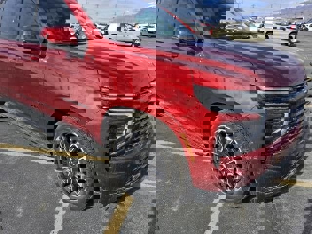 Used 2025 Chevrolet Suburban RST w/ RST Capability Package image 2