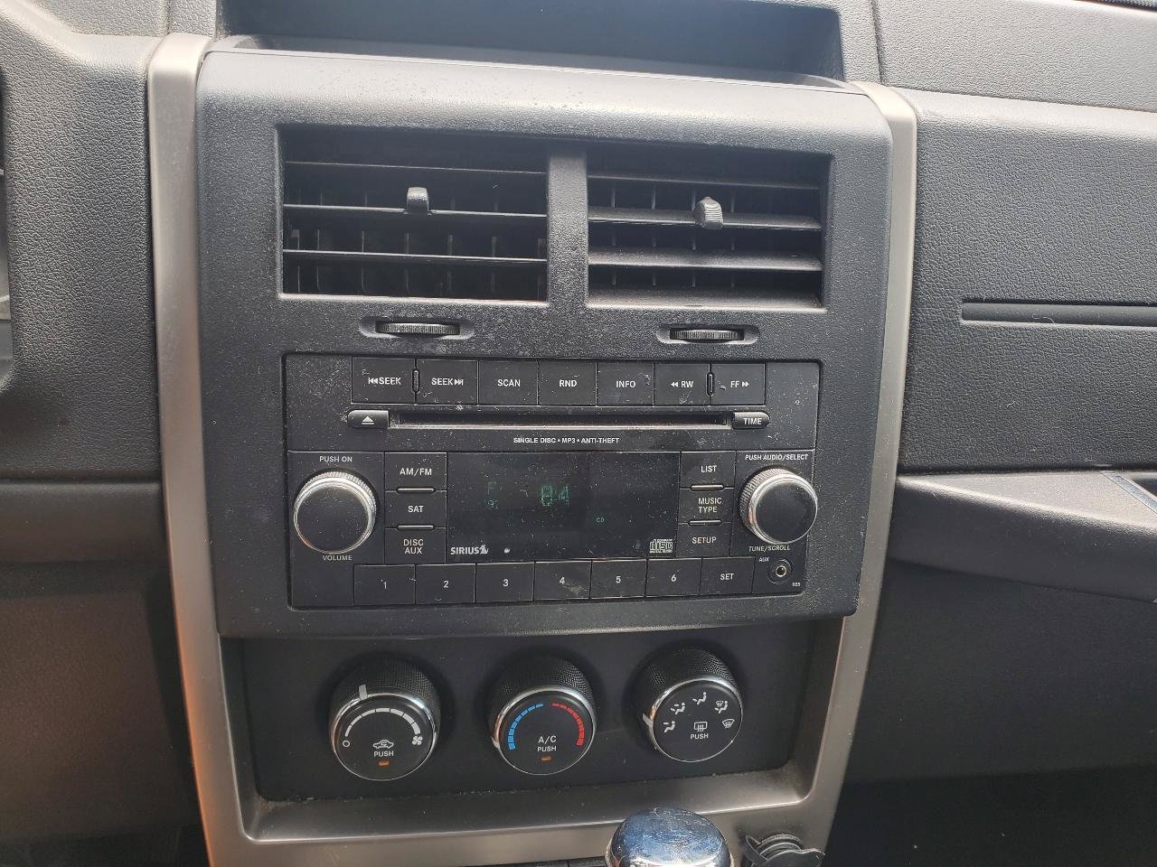 Used 2012 Jeep Liberty Sport RWD image 19