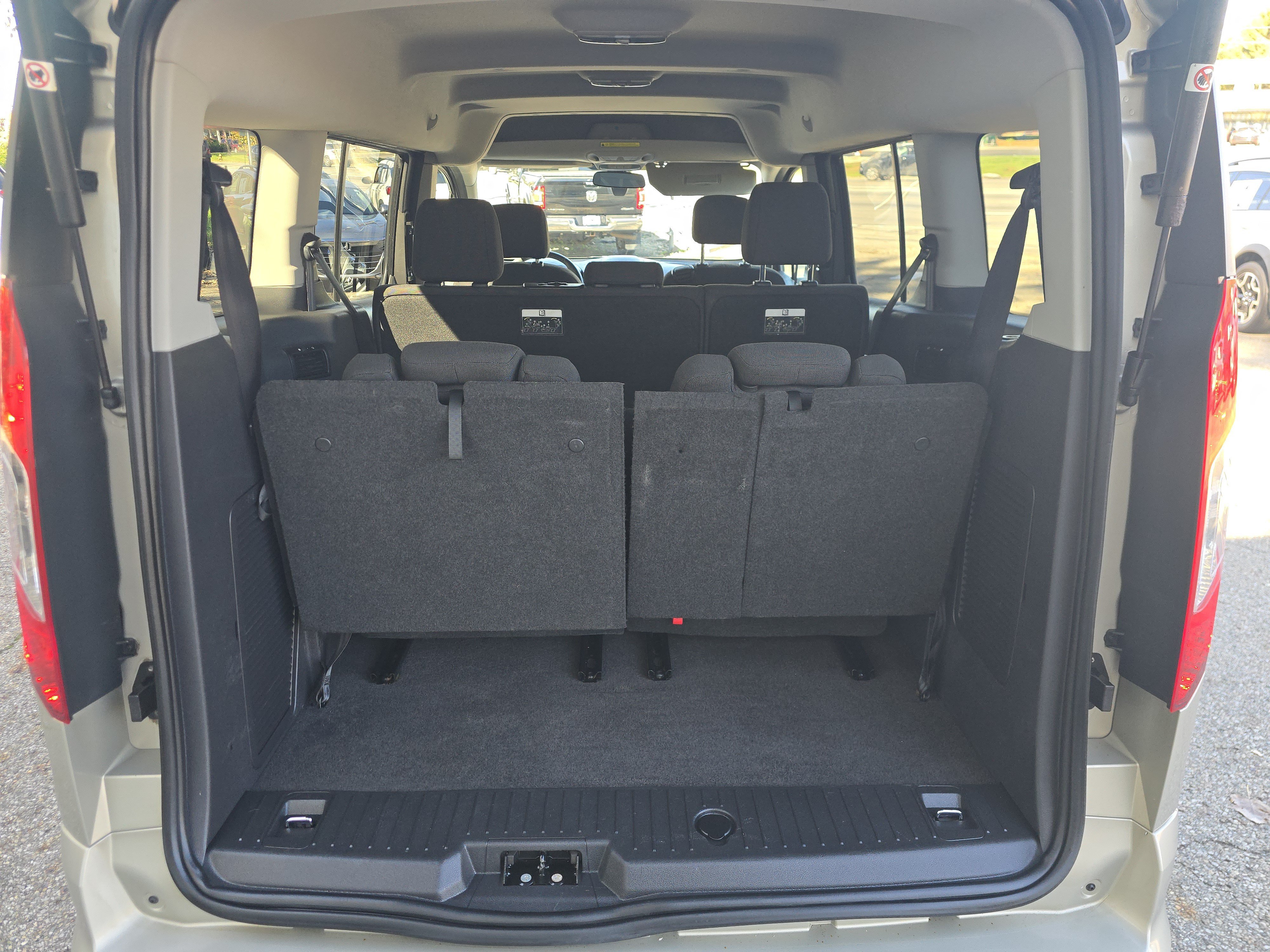 Used 2014 Ford Transit Connect XLT FWD image 14