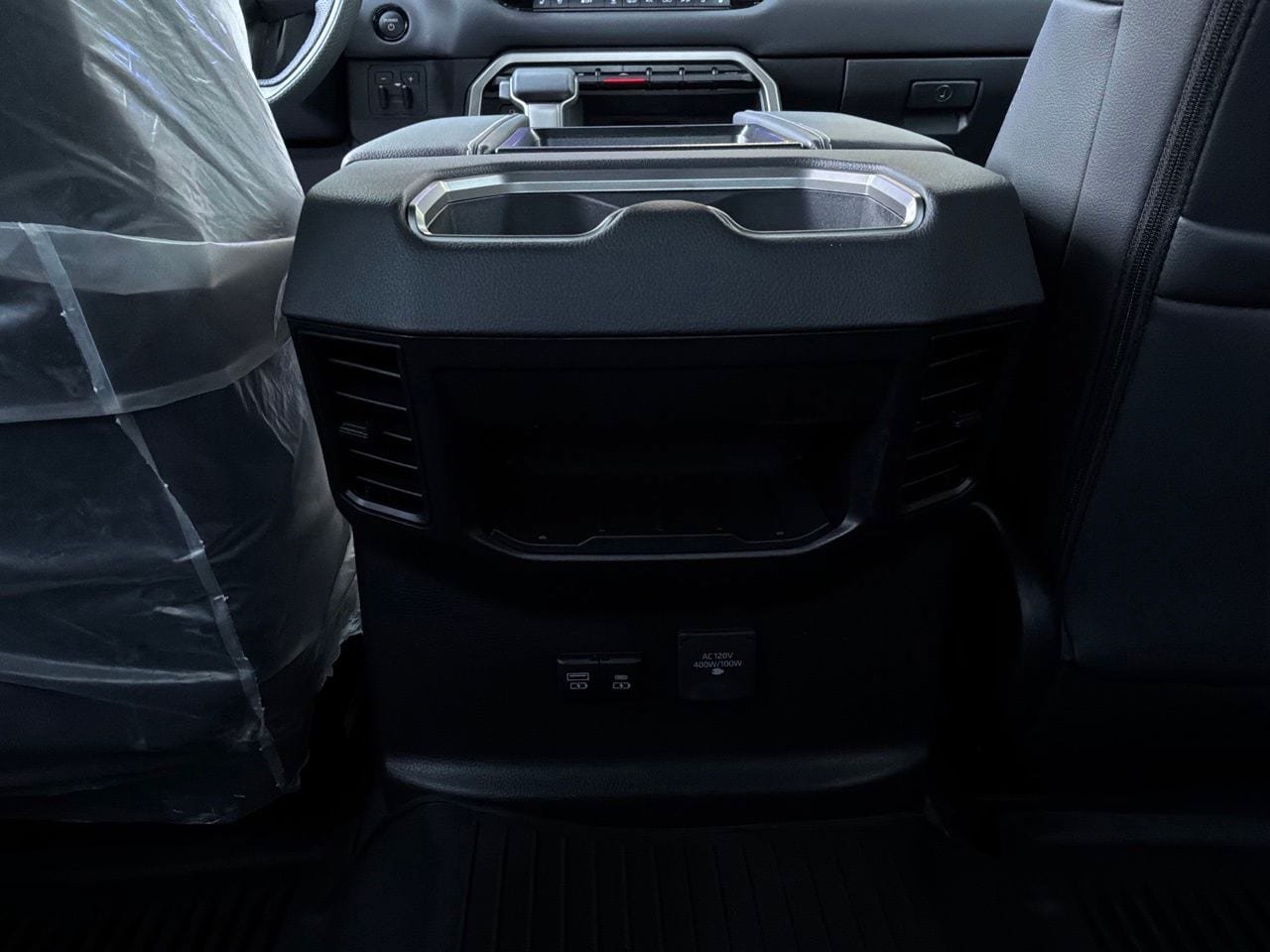 New 2026 Toyota Tundra Limited AWD/4WD image 13