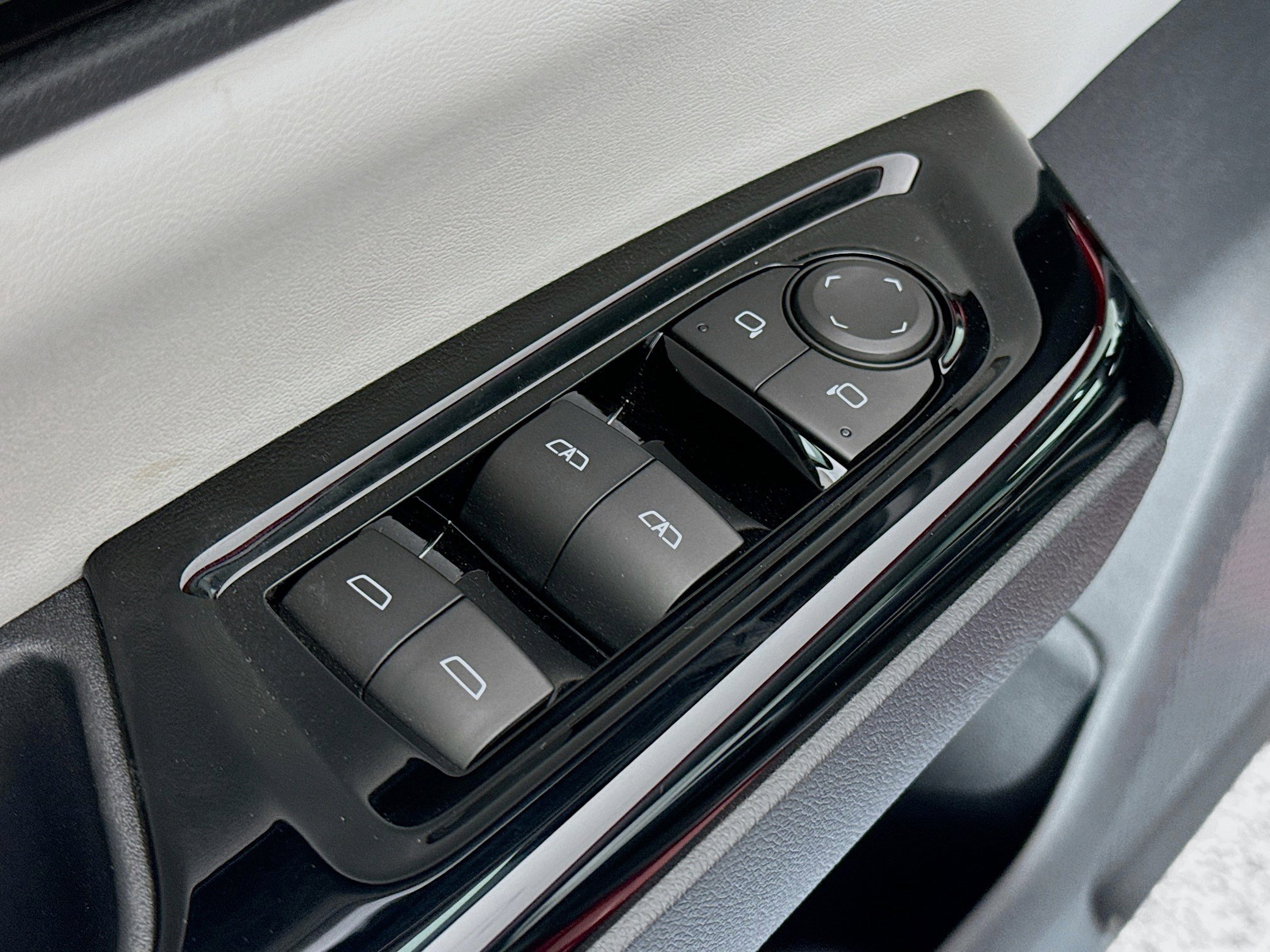 New 2025 Honda Prologue Touring image 18