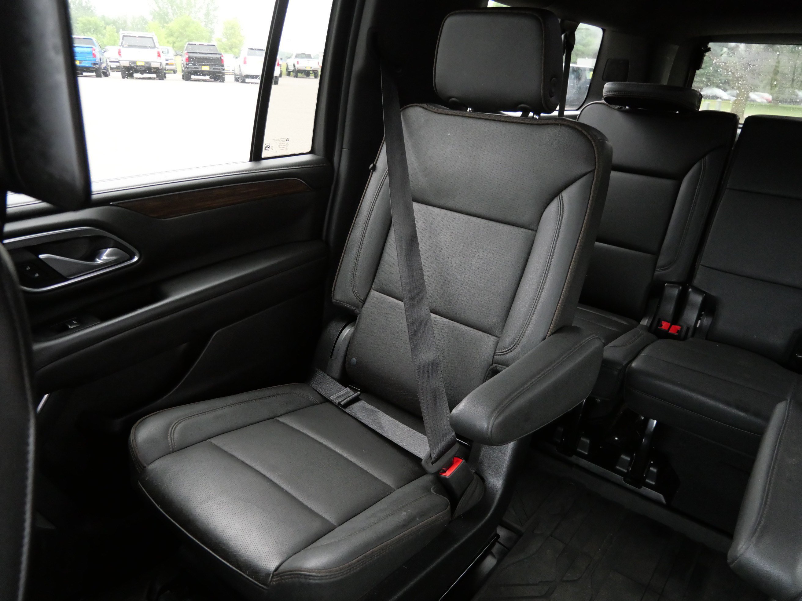 Used 2024 Chevrolet Suburban High Country w/ Max Trailering Package AWD/4WD image 12