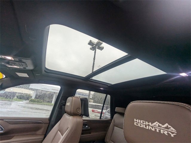 Used 2021 Chevrolet Tahoe High Country w/ Premium Package image 22