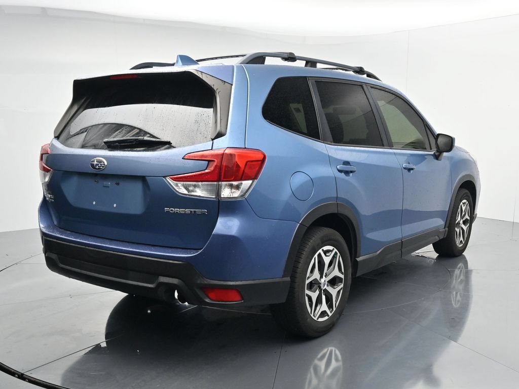 Used 2021 Subaru Forester Premium AWD/4WD image 7
