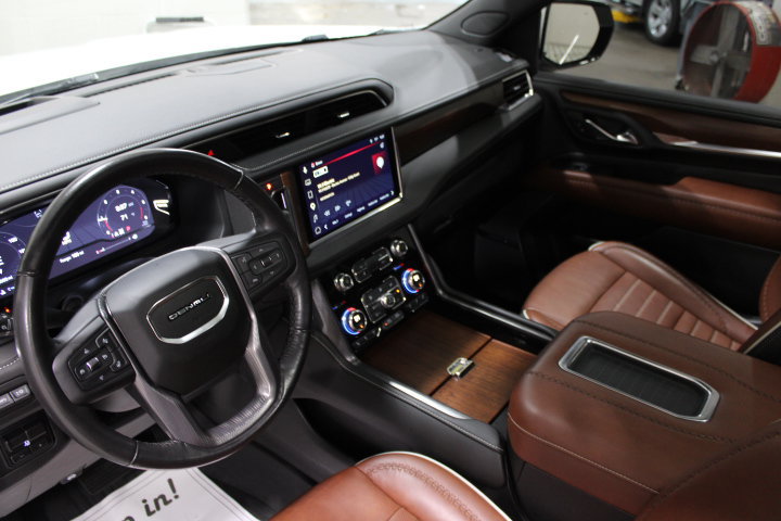 Used 2023 GMC Yukon Denali Ultimate AWD/4WD image 45