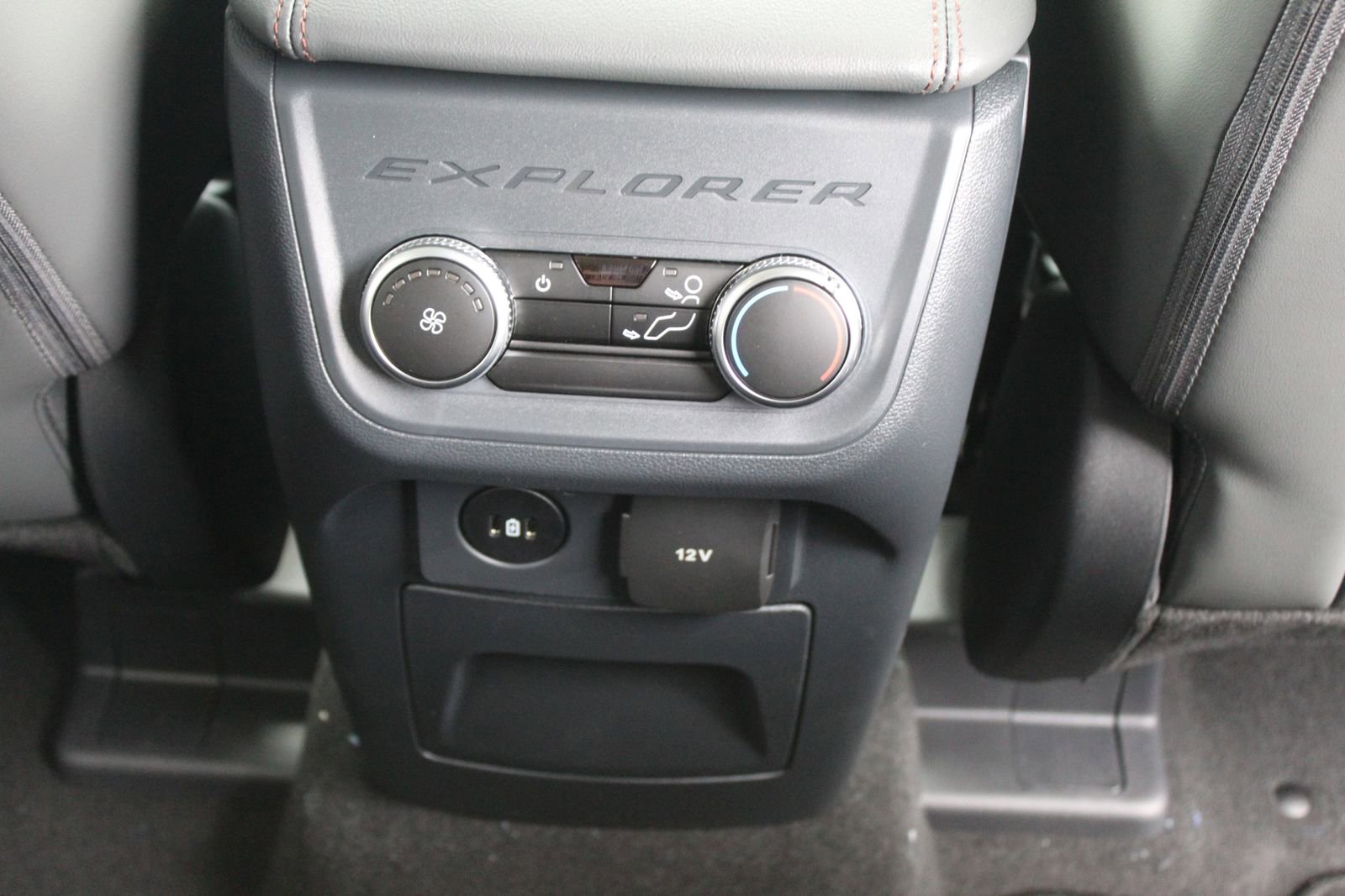 New 2026 Ford Explorer Active image 15