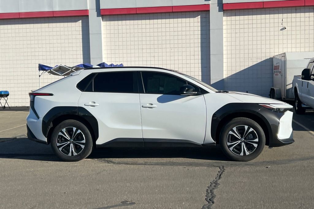 Used 2024 Toyota bZ4X XLE w/ Weather Package image 3