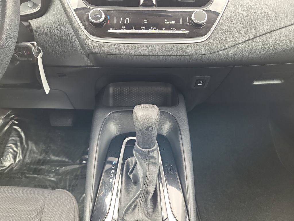 Used 2024 Toyota Corolla LE FWD image 11
