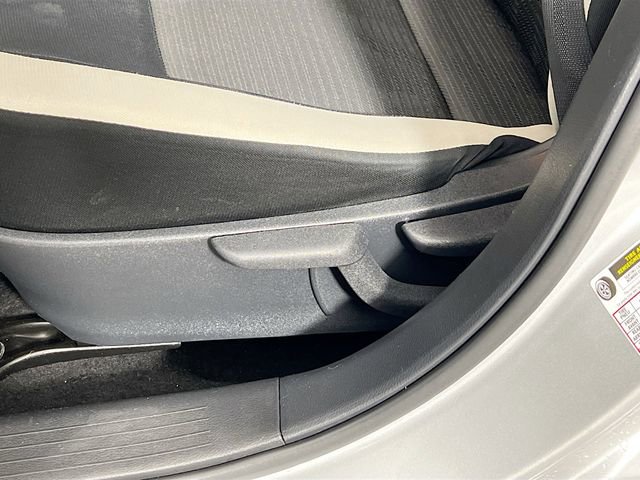 Used 2020 Nissan Versa SV image 11