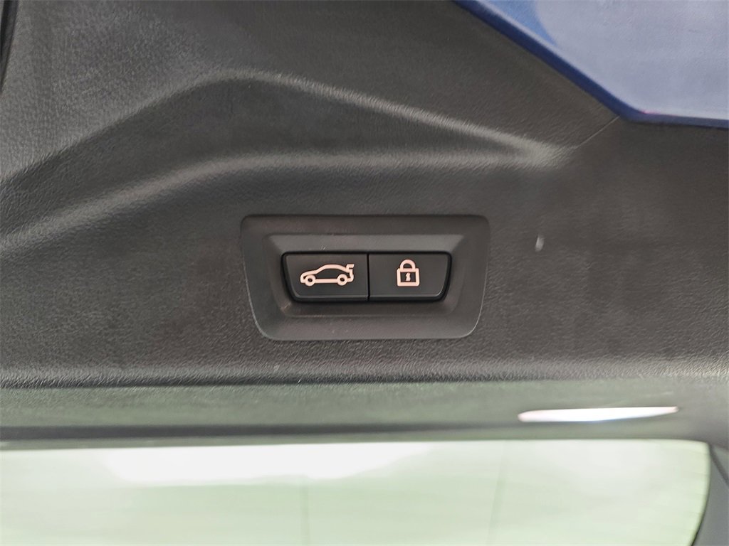 Used 2021 BMW X5 xDrive45e w/ Executive Package image 16