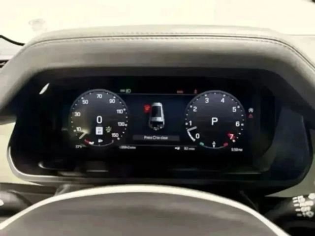 Used 2024 Land Rover Defender 130 S image 43