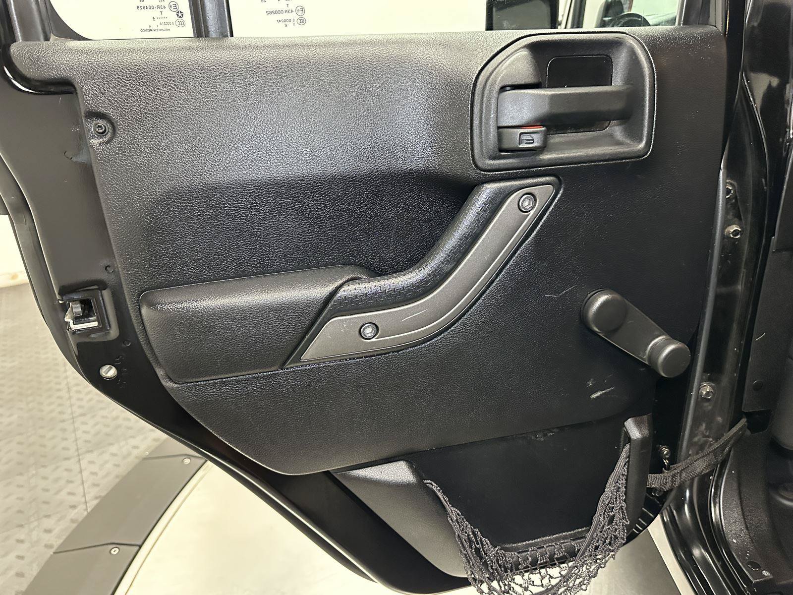 Used 2014 Jeep Wrangler Unlimited Sport w/ Connectivity Group AWD/4WD image 29