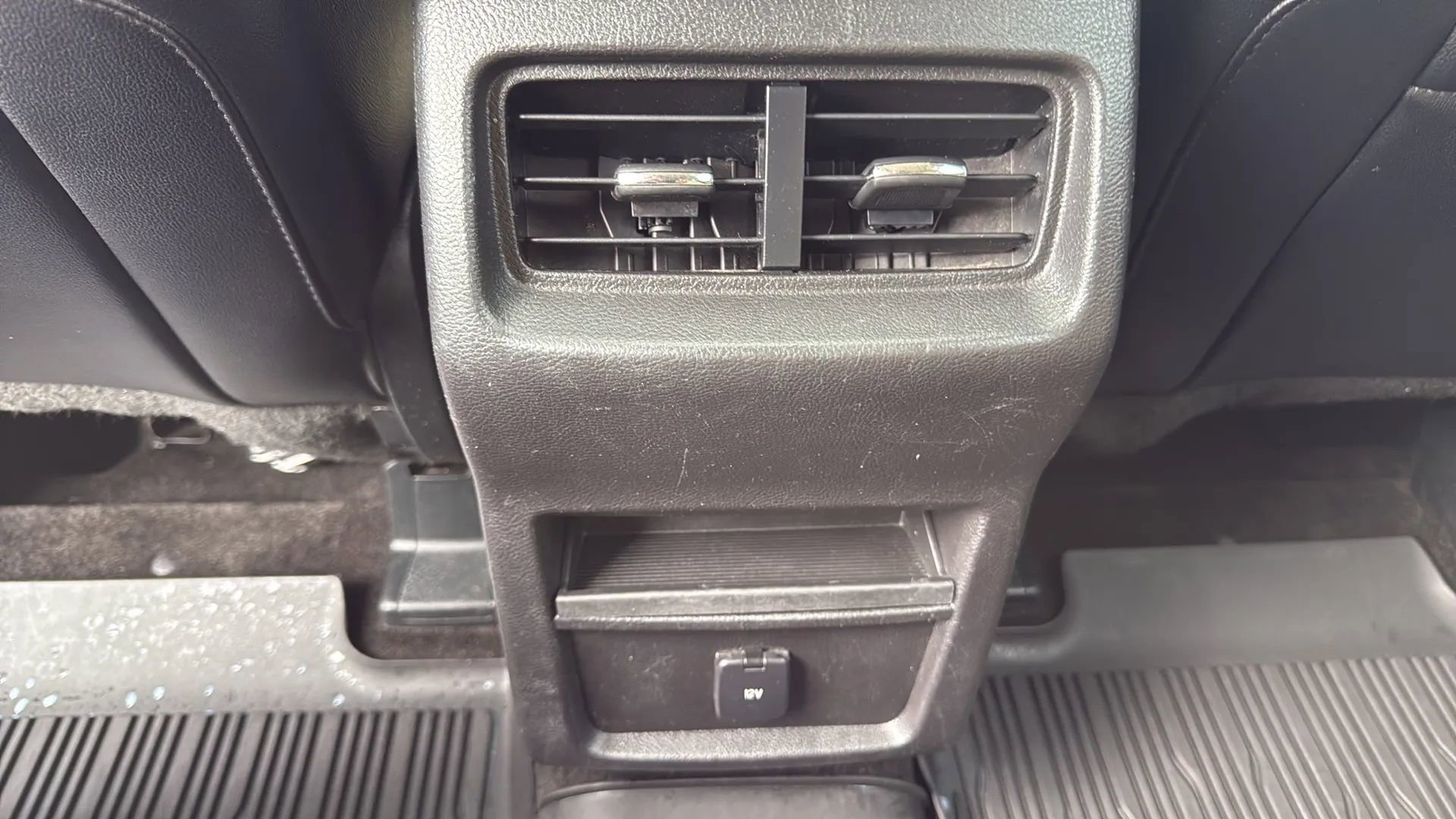 Used 2018 Ford Edge SEL w/ Equipment Group 201A image 29