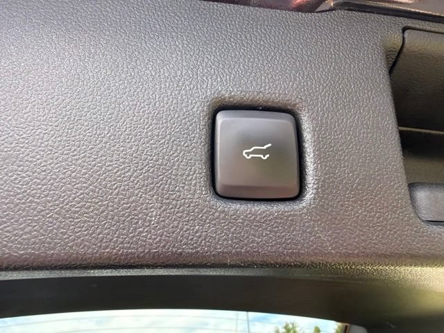 Used 2021 Ford Escape SEL w/ Technology Package AWD/4WD image 10