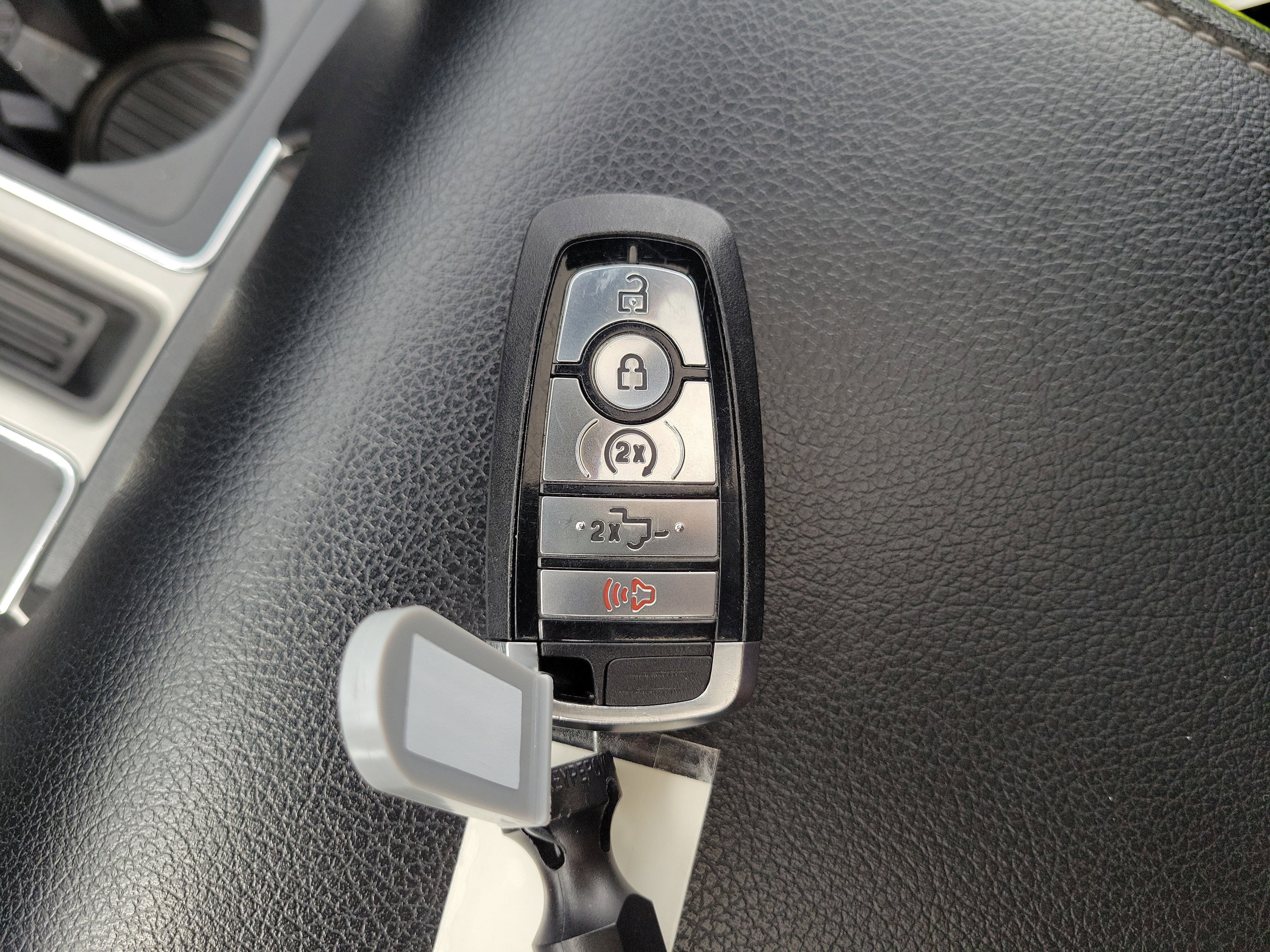 Used 2020 Ford F150 Lariat w/ Equipment Group 502A Luxury image 30