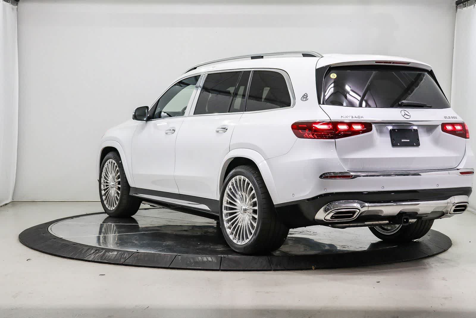New 2026 Mercedes-Benz Maybach GLS 600 4MATIC image 2