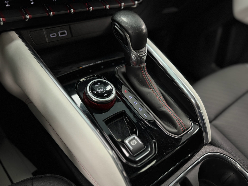 Used 2024 GMC Canyon AT4X w/ AT4X AEV Edition AWD/4WD image 30