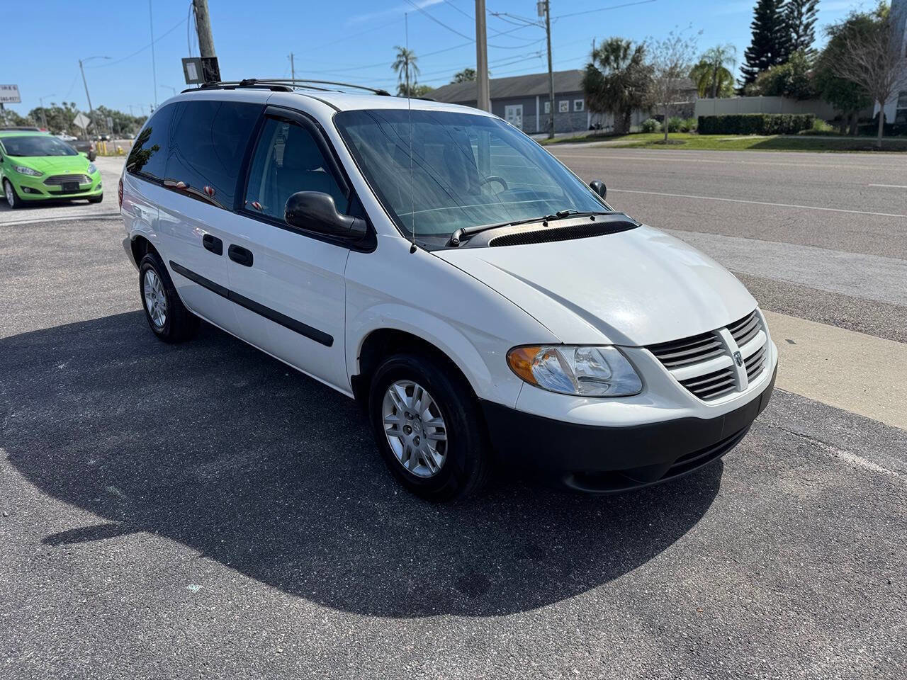 Used 2007 Dodge Caravan SE w/ Popular Equipment Group I image 2