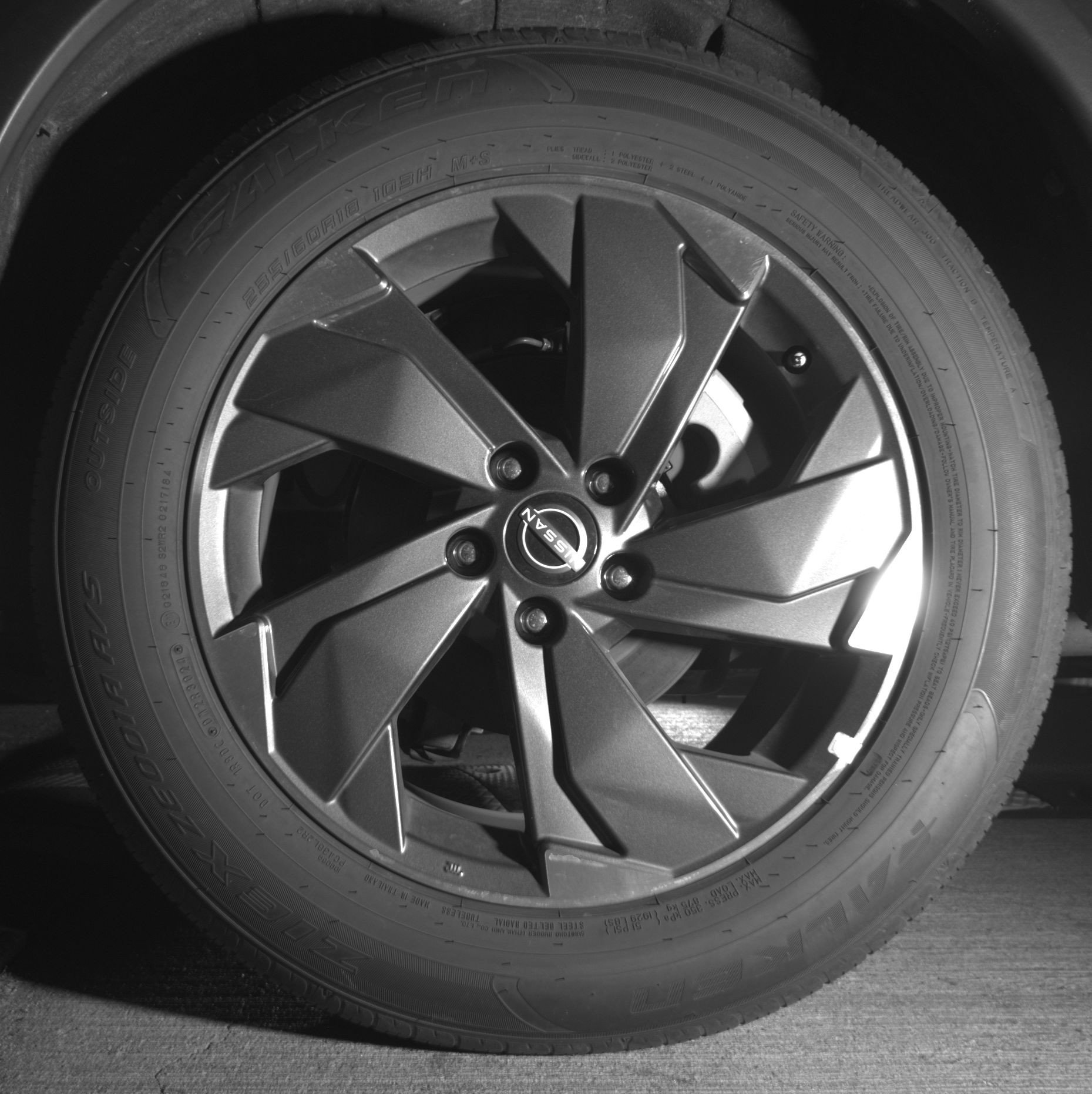 Used 2025 Nissan Rogue SV image 14