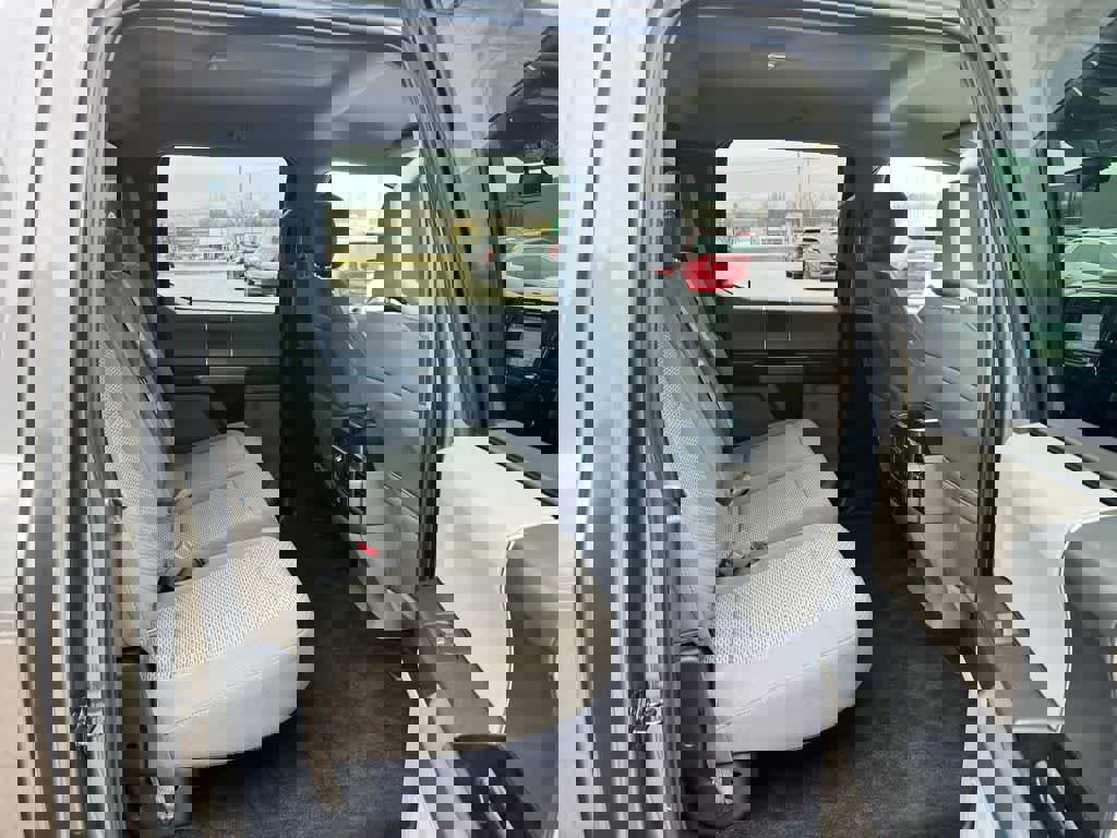 Used 2017 Ford F150 XLT w/ Equipment Group 302A Luxury image 23