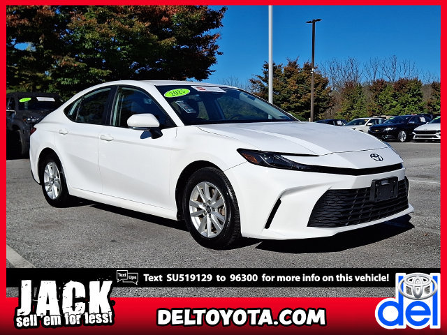 Certified 2025 Toyota Camry LE FWD image 1