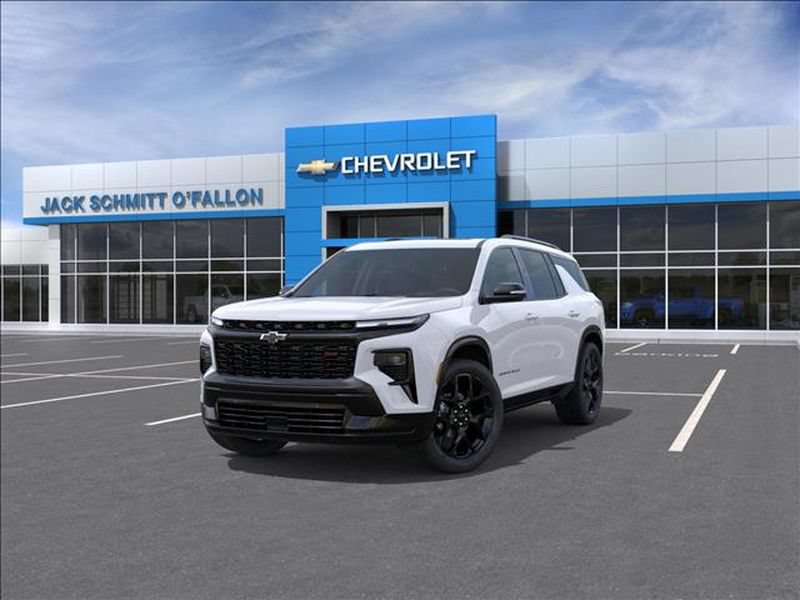 New 2026 Chevrolet Traverse RS w/ LPO, Floor Liner Package FWD image 8