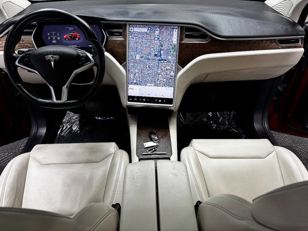 Used 2017 Tesla Model X 75D image 39