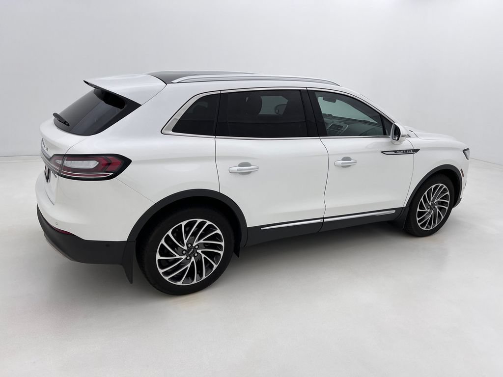 Used 2020 Lincoln Nautilus Reserve AWD/4WD image 6