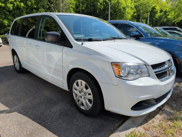 Used 2017 Dodge Grand Caravan SE FWD image 1