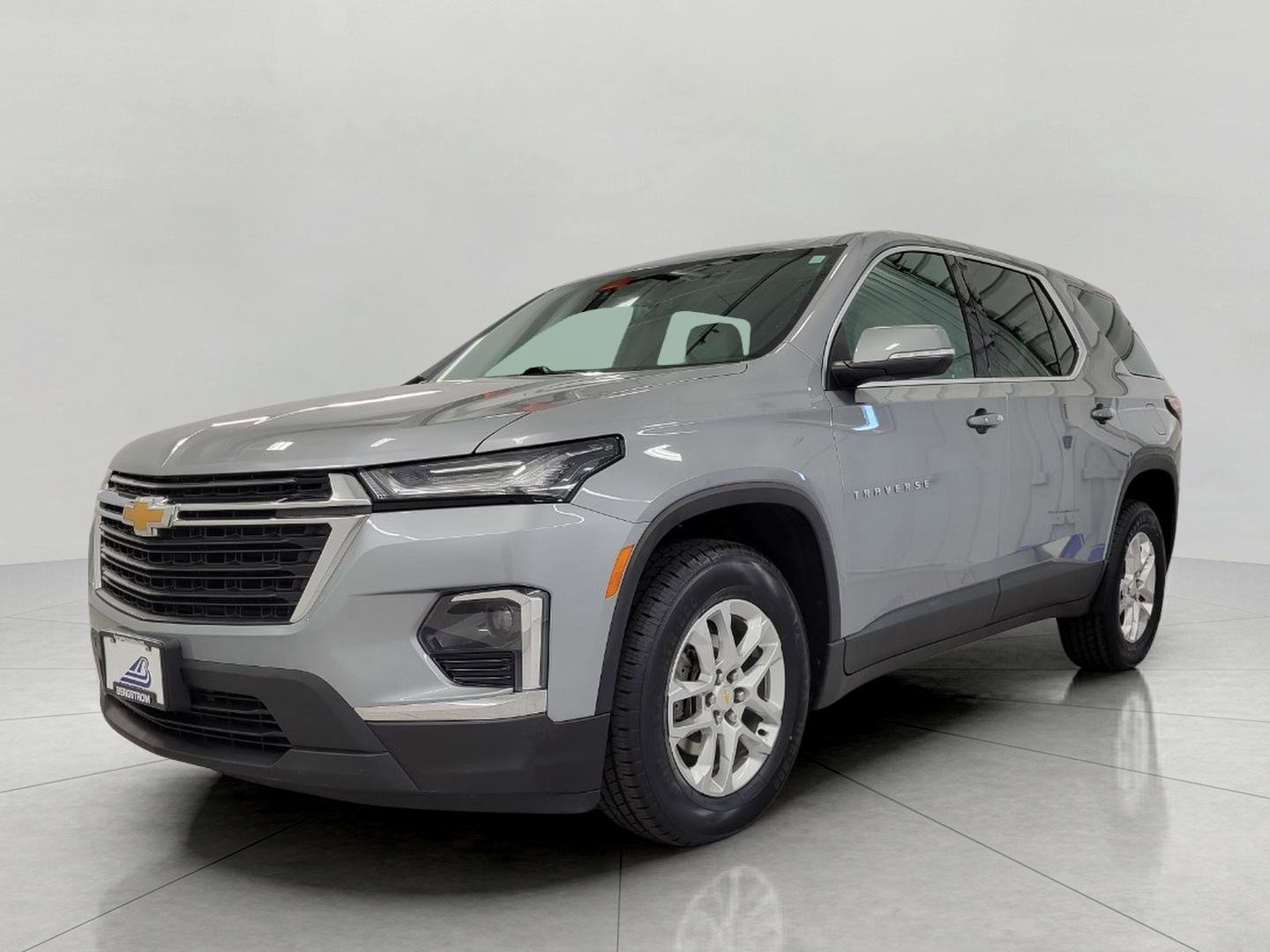 Used 2023 Chevrolet Traverse LS w/ Safety Package AWD/4WD image 12