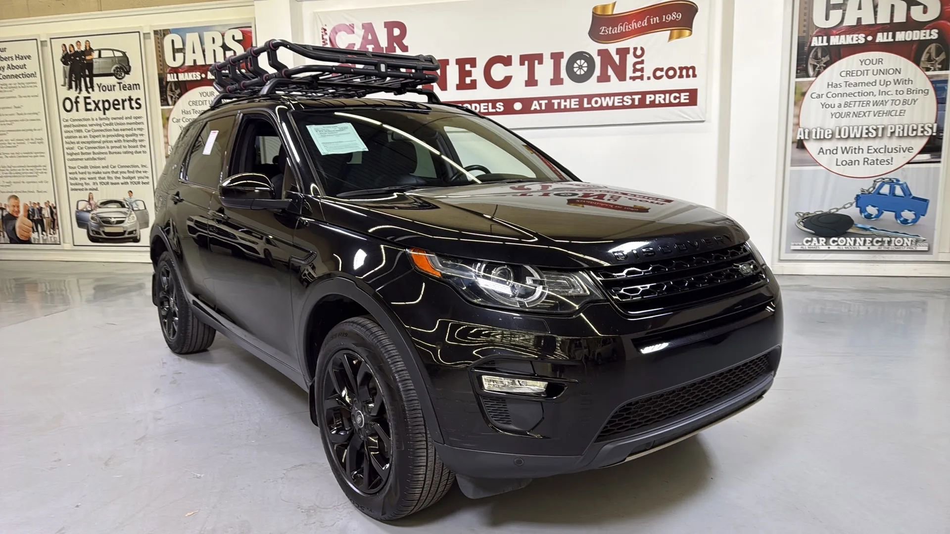 Used 2016 Land Rover Discovery Sport HSE image 2