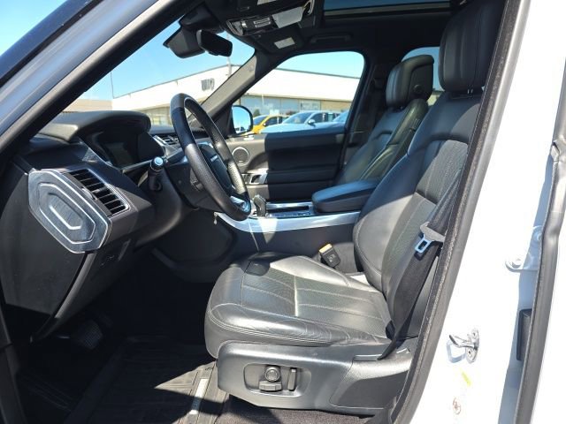 Used 2020 Land Rover Range Rover Sport HSE image 19