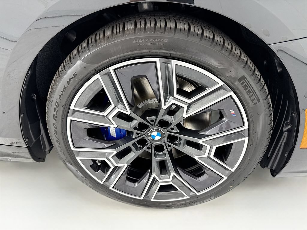 New 2027 BMW 550e xDrive AWD/4WD image 31