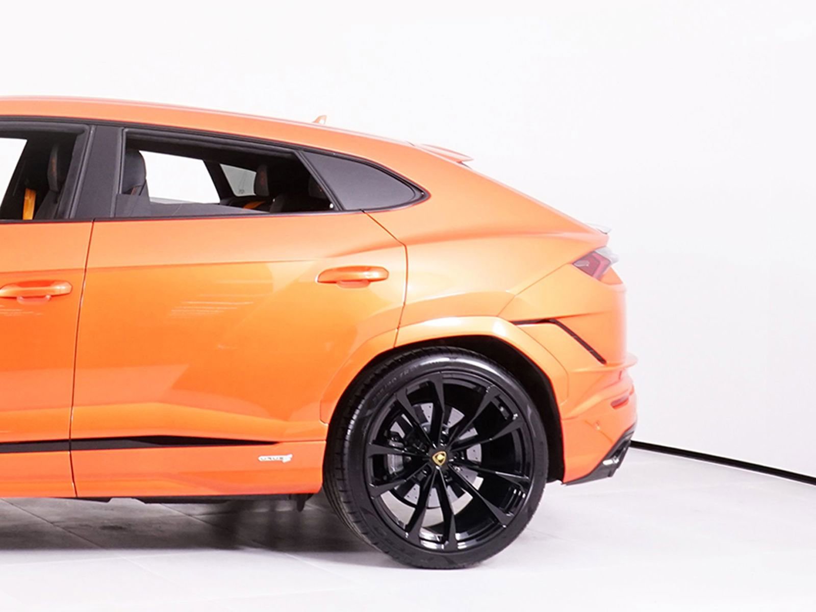 Used 2024 Lamborghini Urus S image 13