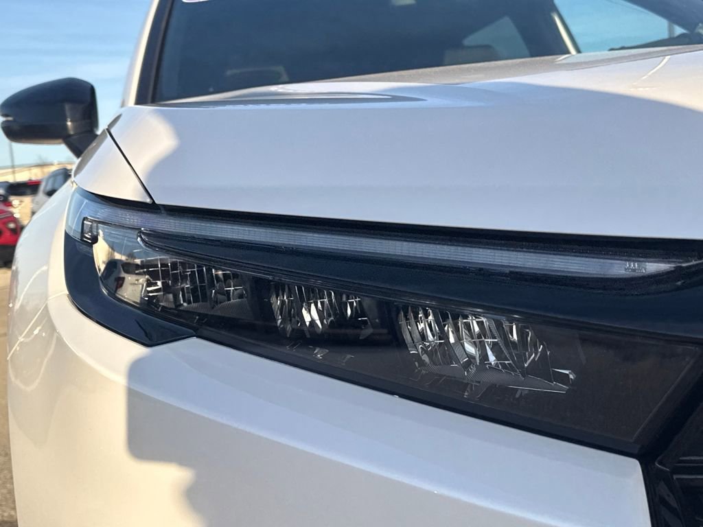 Used 2025 Honda CR-V Sport image 13