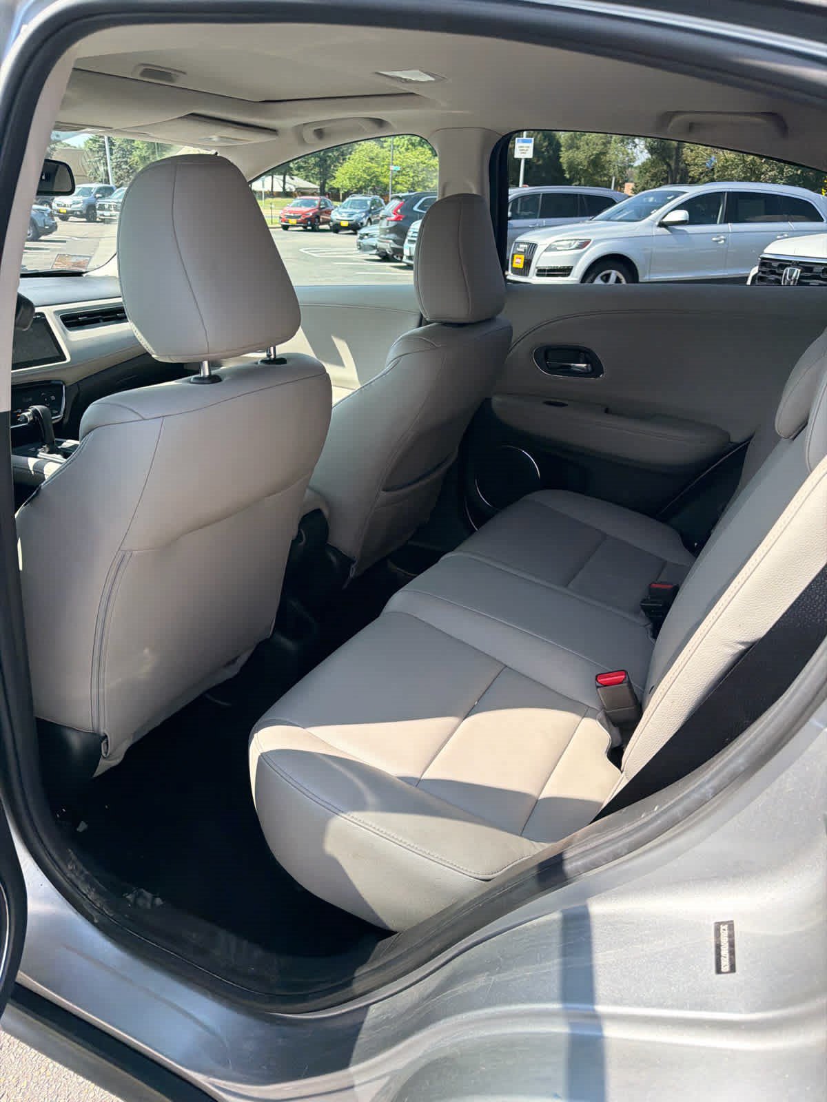 Used 2017 Honda HR-V EX-L image 16