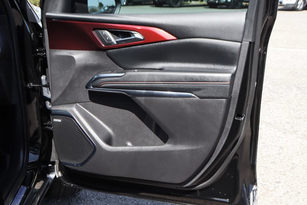 Used 2026 Chevrolet Traverse RS w/ LPO, Floor Liner Package FWD image 46