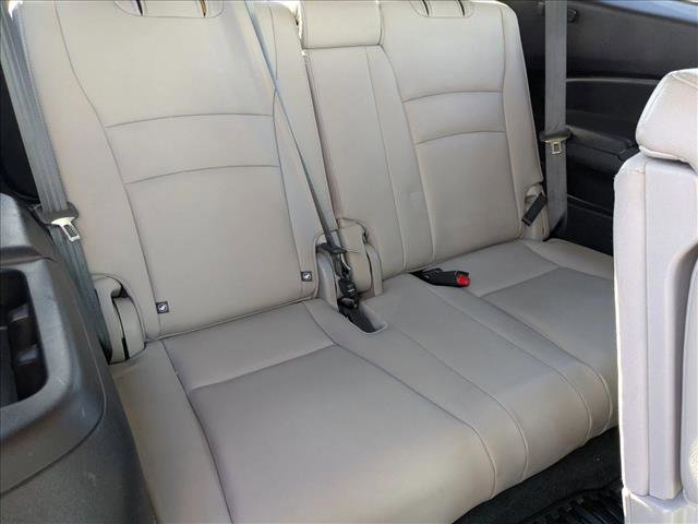 Used 2017 Honda Pilot Touring image 22