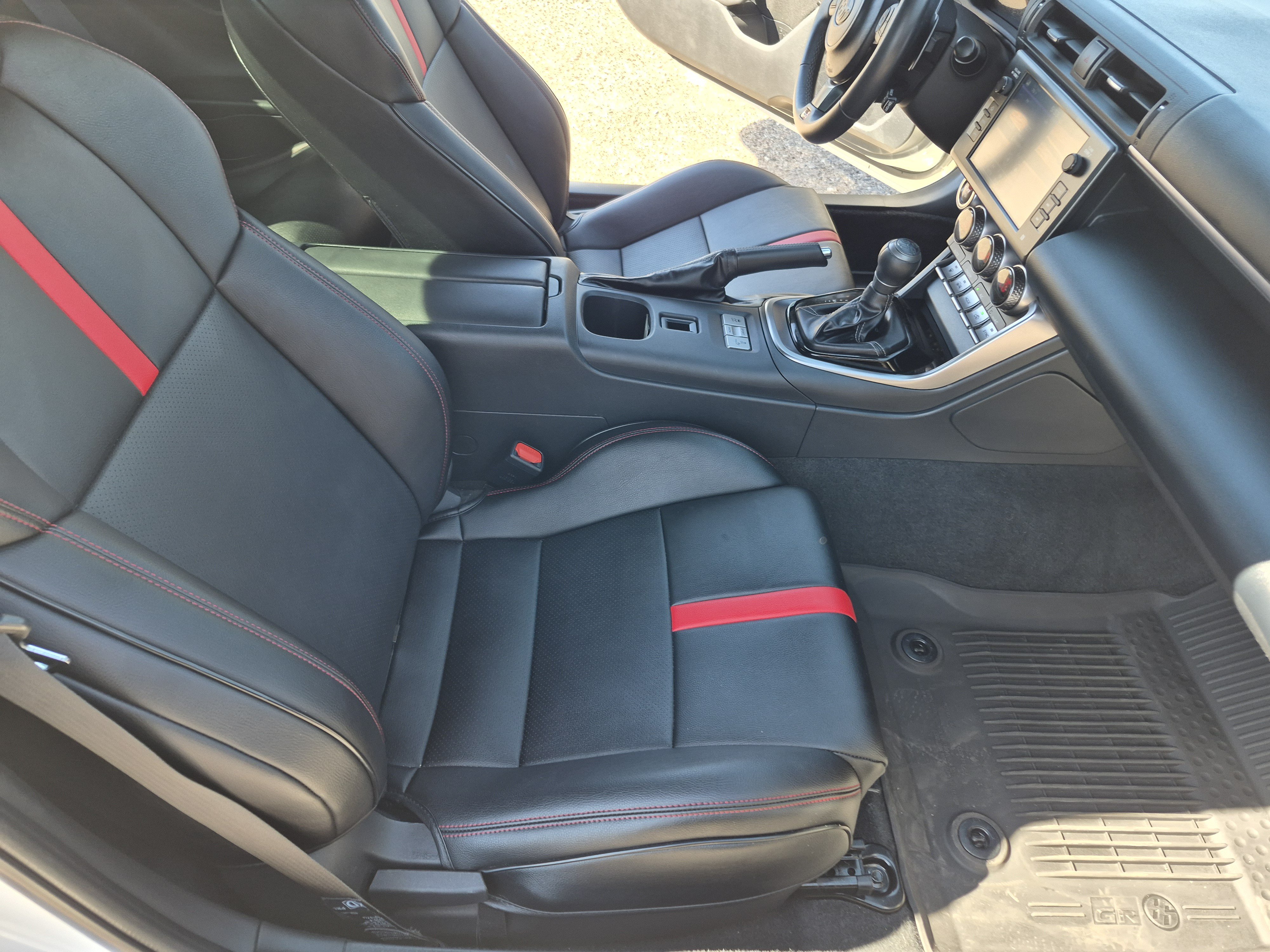Used 2023 Toyota GR86 RWD image 22