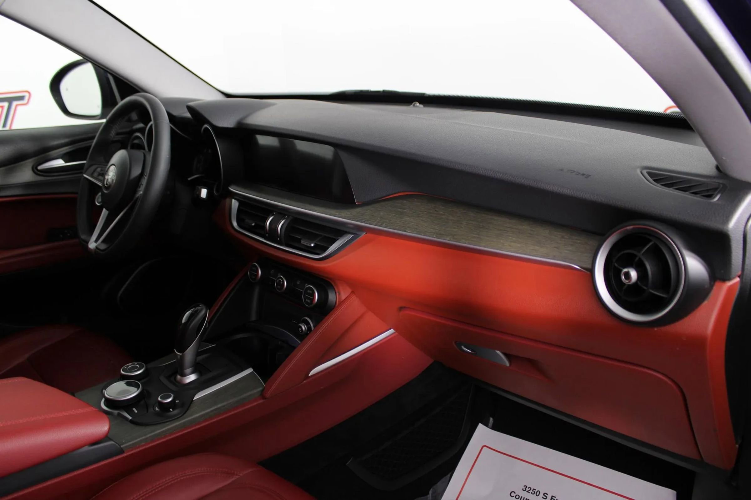 Used 2019 Alfa Romeo Stelvio Ti image 12