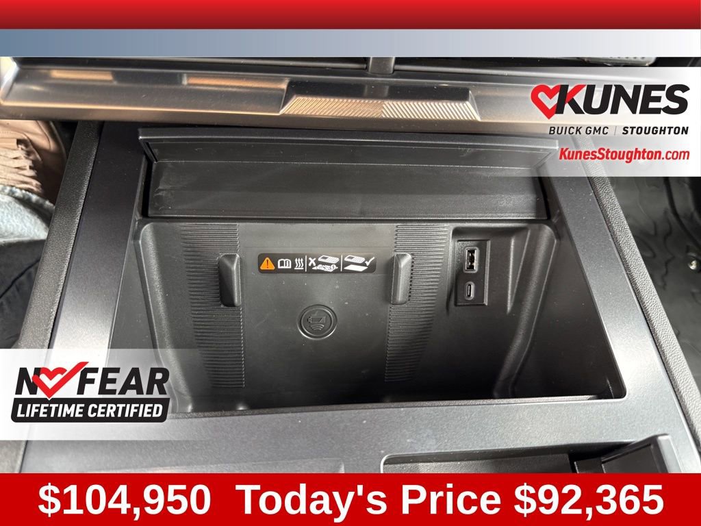 New 2025 GMC Hummer EV 2X w/ LPO, Dark Essentials Package image 33