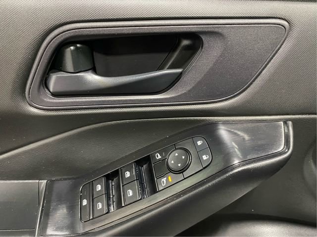 Certified 2024 Nissan Rogue S AWD/4WD image 10