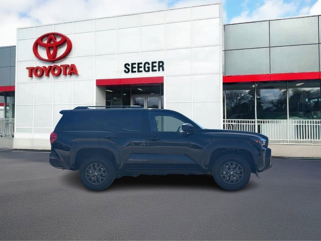 Used 2025 Toyota 4Runner SR5 AWD/4WD image 2
